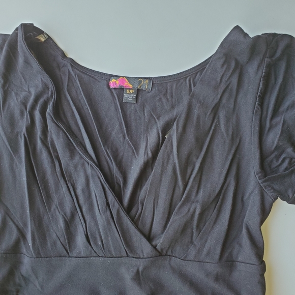 Vintage Black Wrap Dress with Side Pockets - Picture 2 of 2